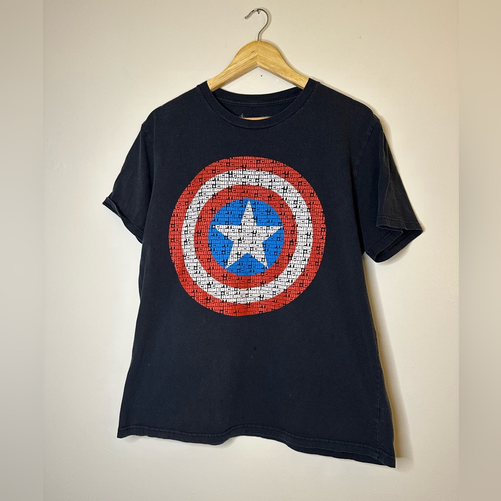 Disney Marvel Captain America Black Shirt Size Large